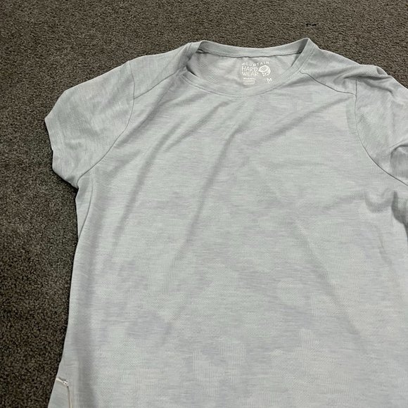 Mountain Hardwear: NWT Right On Active Shirt - Picture 3 of 7